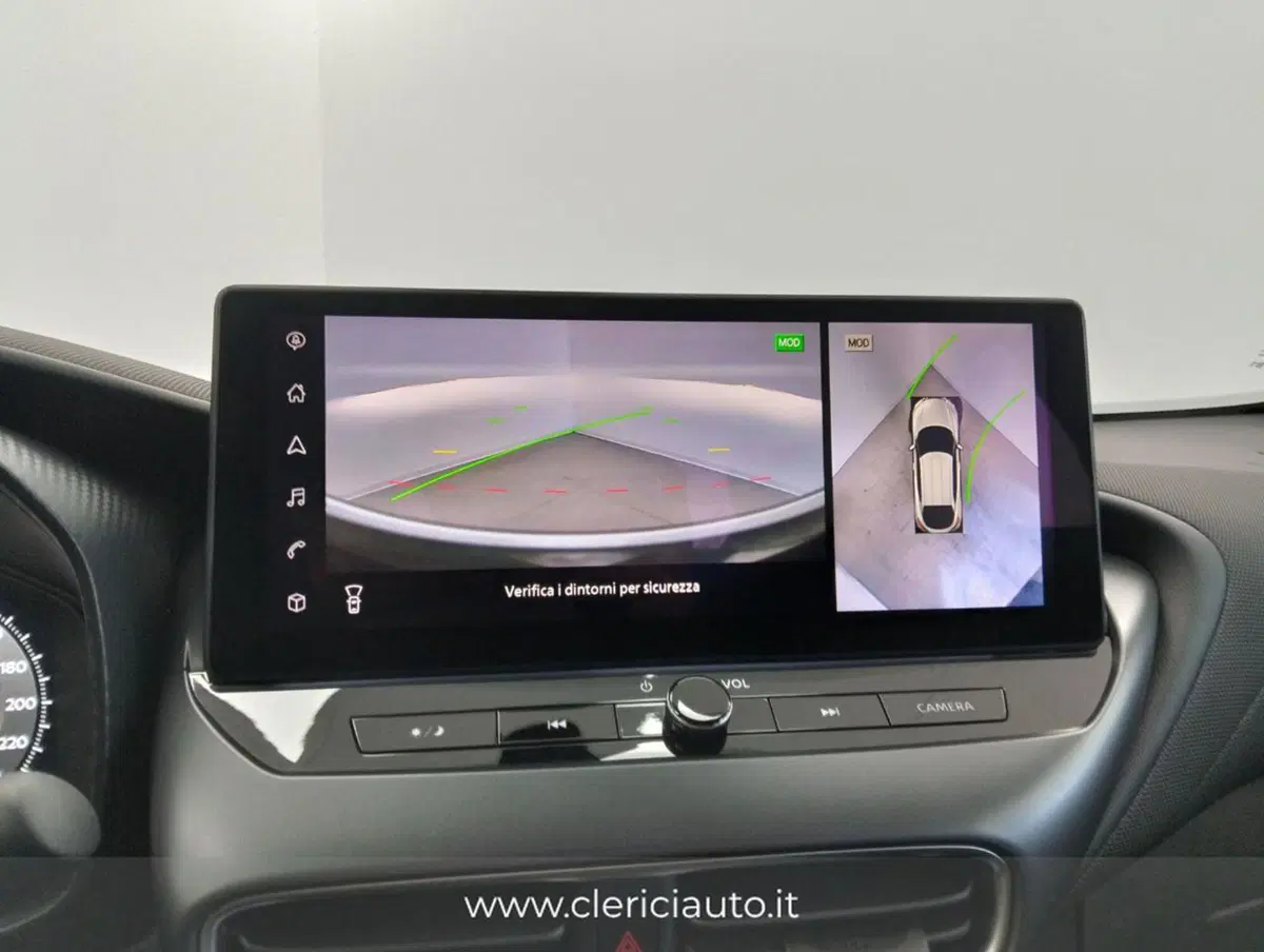 Nissan Juke usata a Como (16)