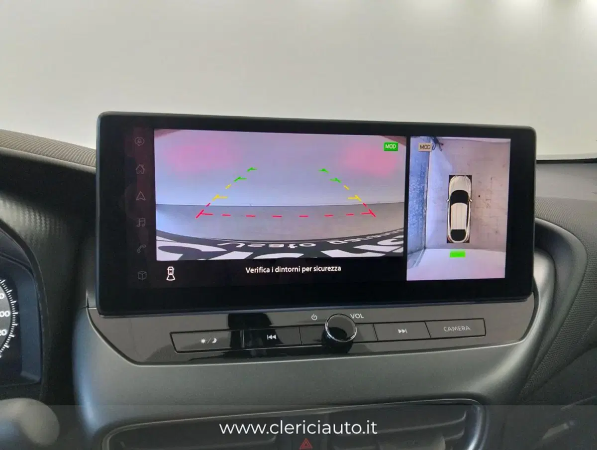 Nissan Juke usata a Como (17)