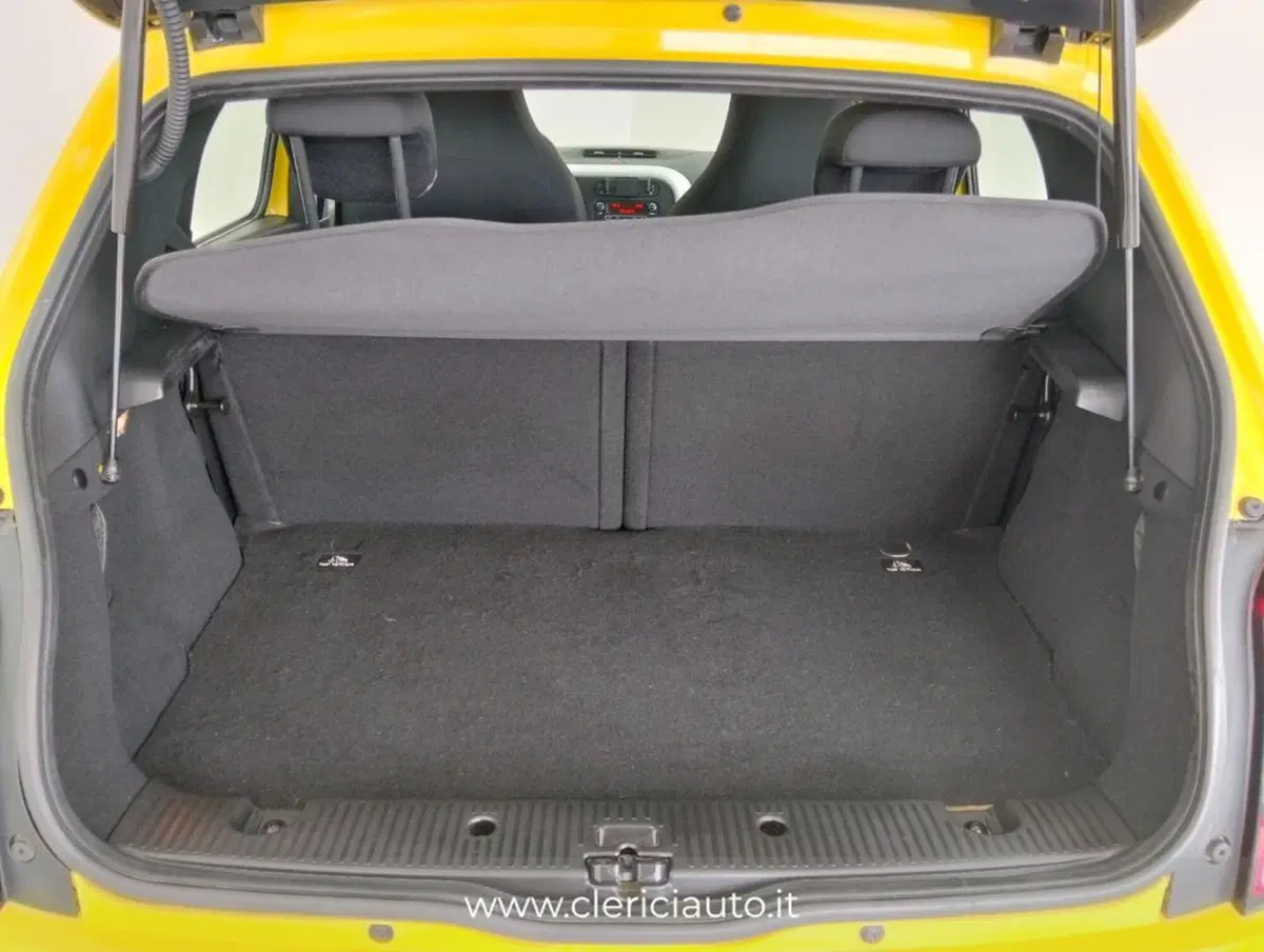 Renault Twingo usata a Como (15)