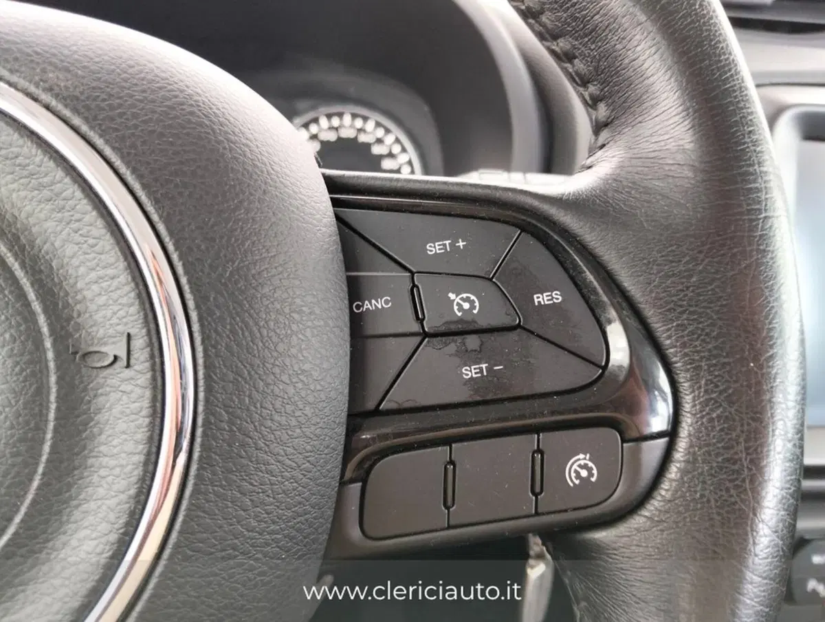 Jeep Renegade usata a Como (11)