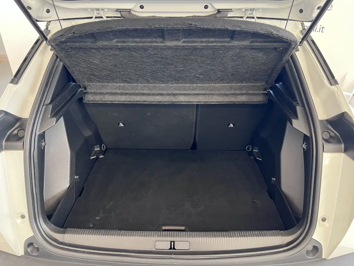 Peugeot 2008 usata a Bari (10)