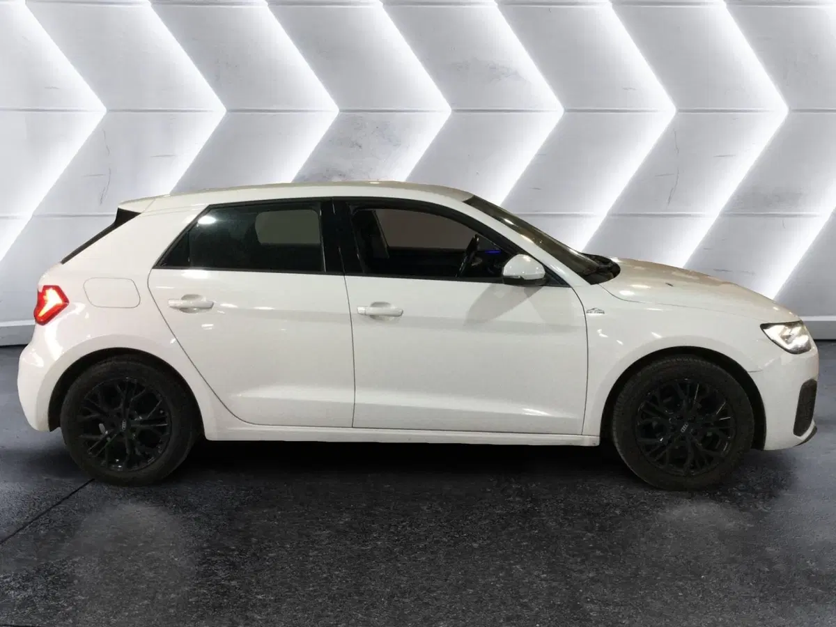 Audi A1 Sportback usata a Caserta (4)