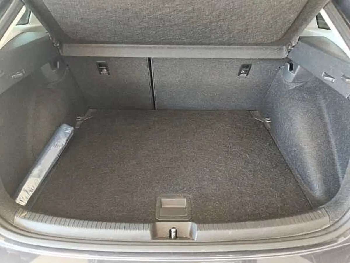 Volkswagen Taigo usata a Roma (13)