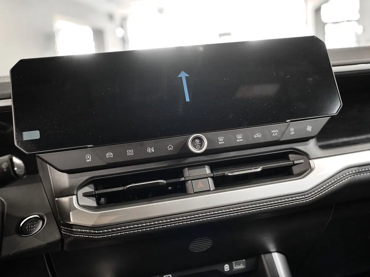 Jeep Compass nuova a Prato (14)