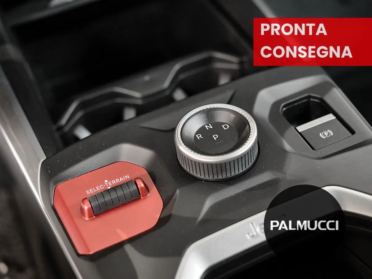 Jeep Compass nuova a Prato (15)