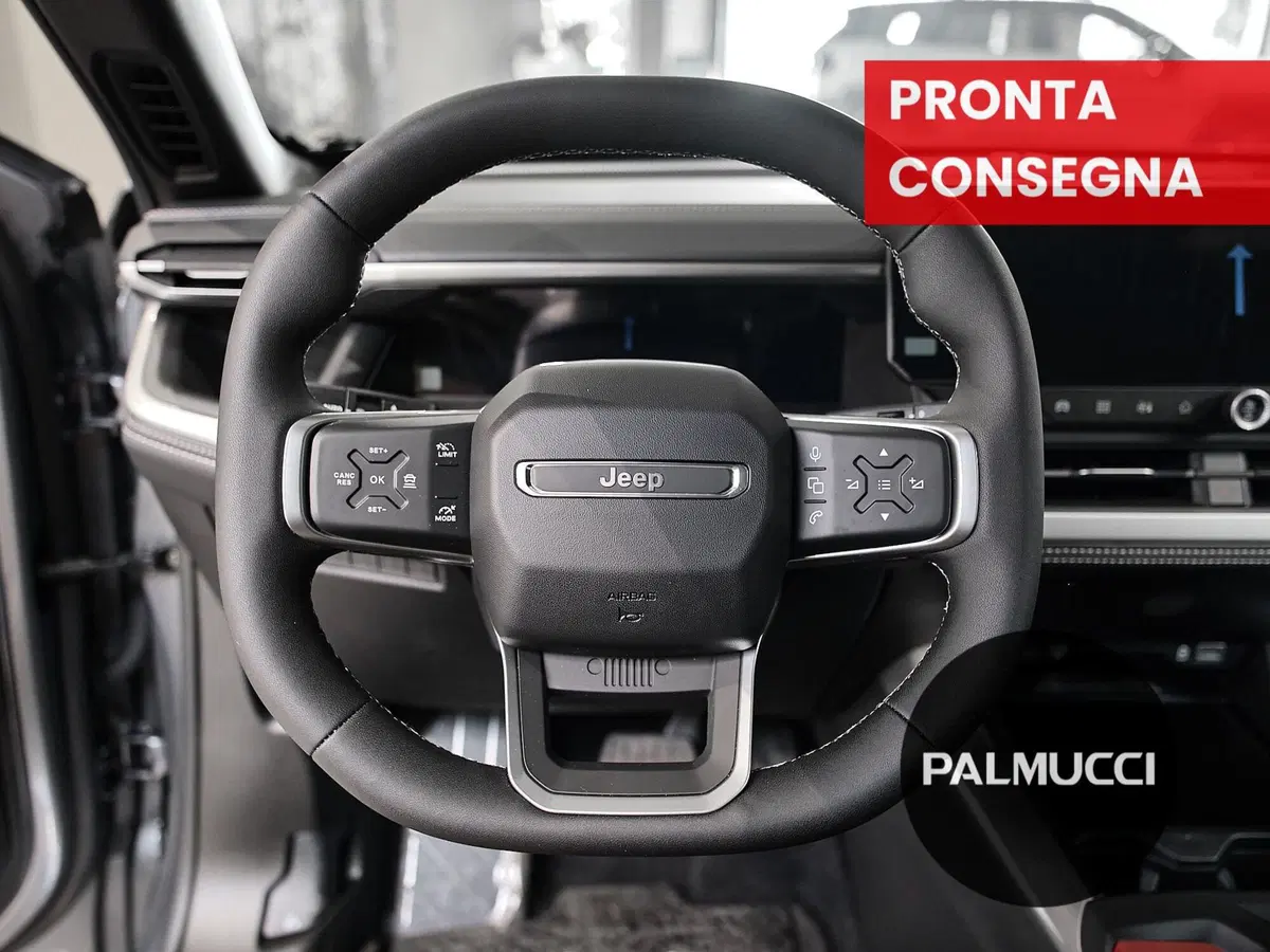 Jeep Compass nuova a Prato (9)