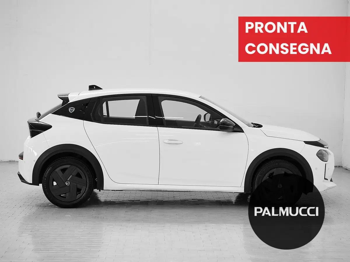 Lancia Ypsilon usata a Prato (5)