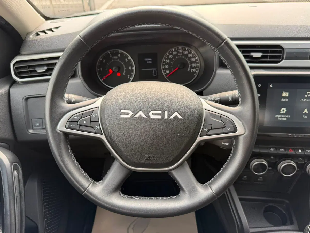 Dacia Duster usata a Brescia (15)