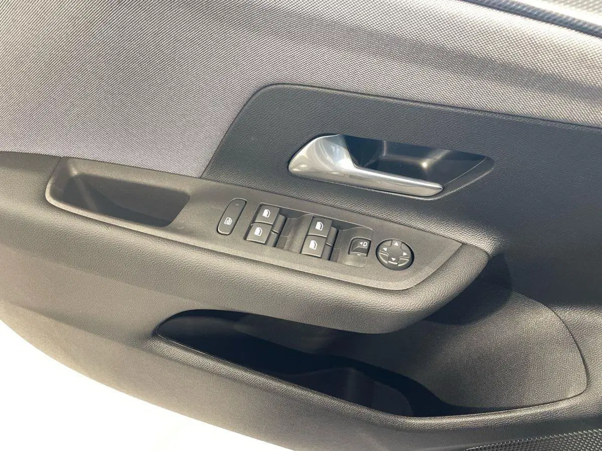 Opel Mokka nuova a Salerno (12)