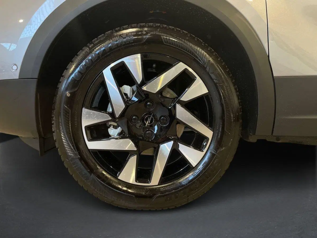 Opel Mokka nuova a Salerno (7)