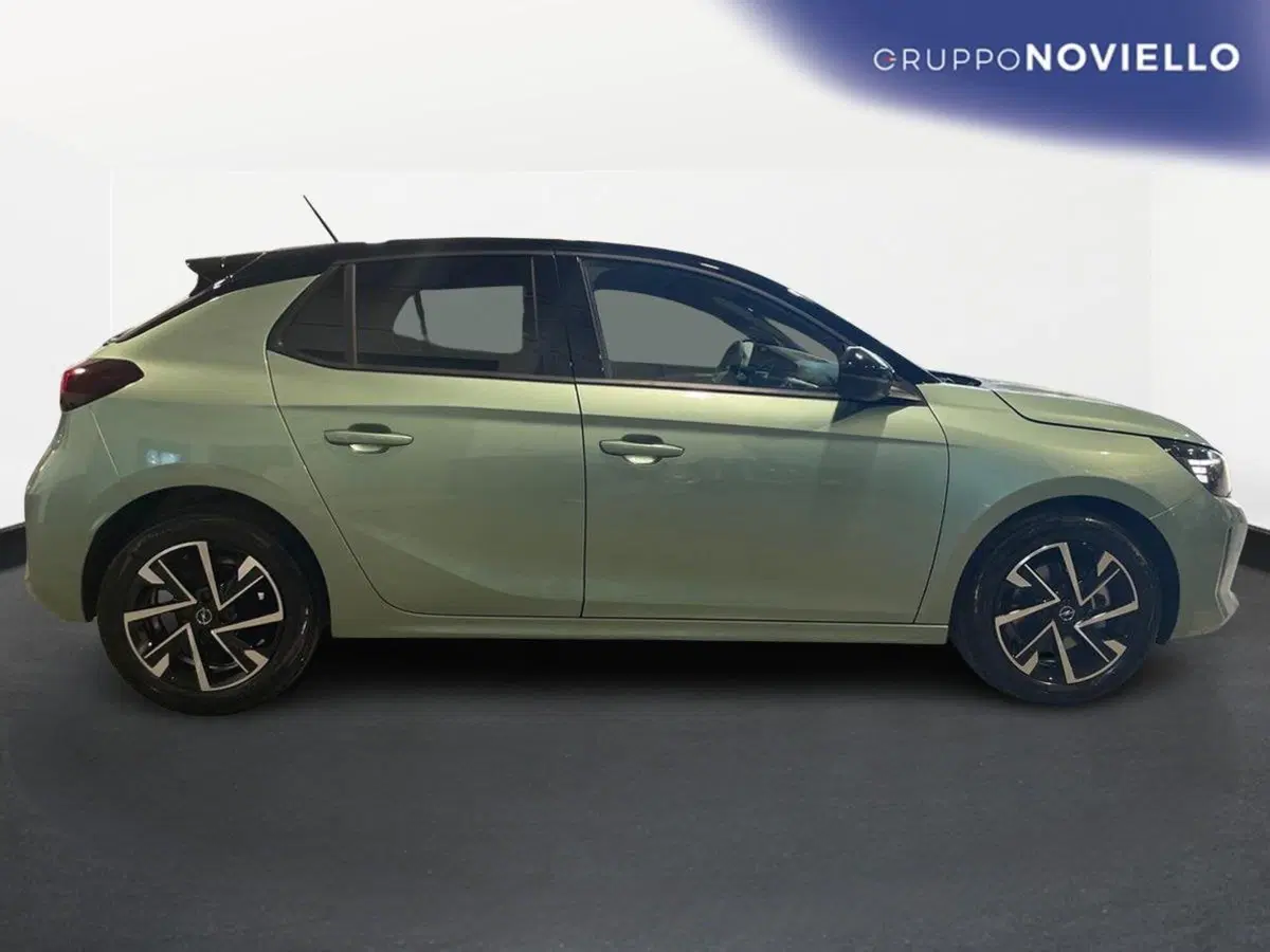 Opel Corsa nuova a Salerno (3)