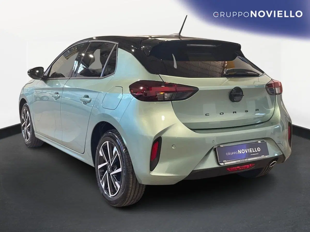 Opel Corsa nuova a Salerno (5)