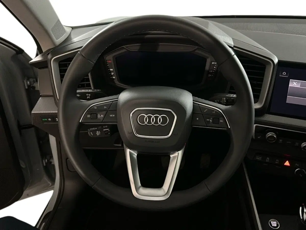 Audi A1 allstreet usata a Napoli (11)