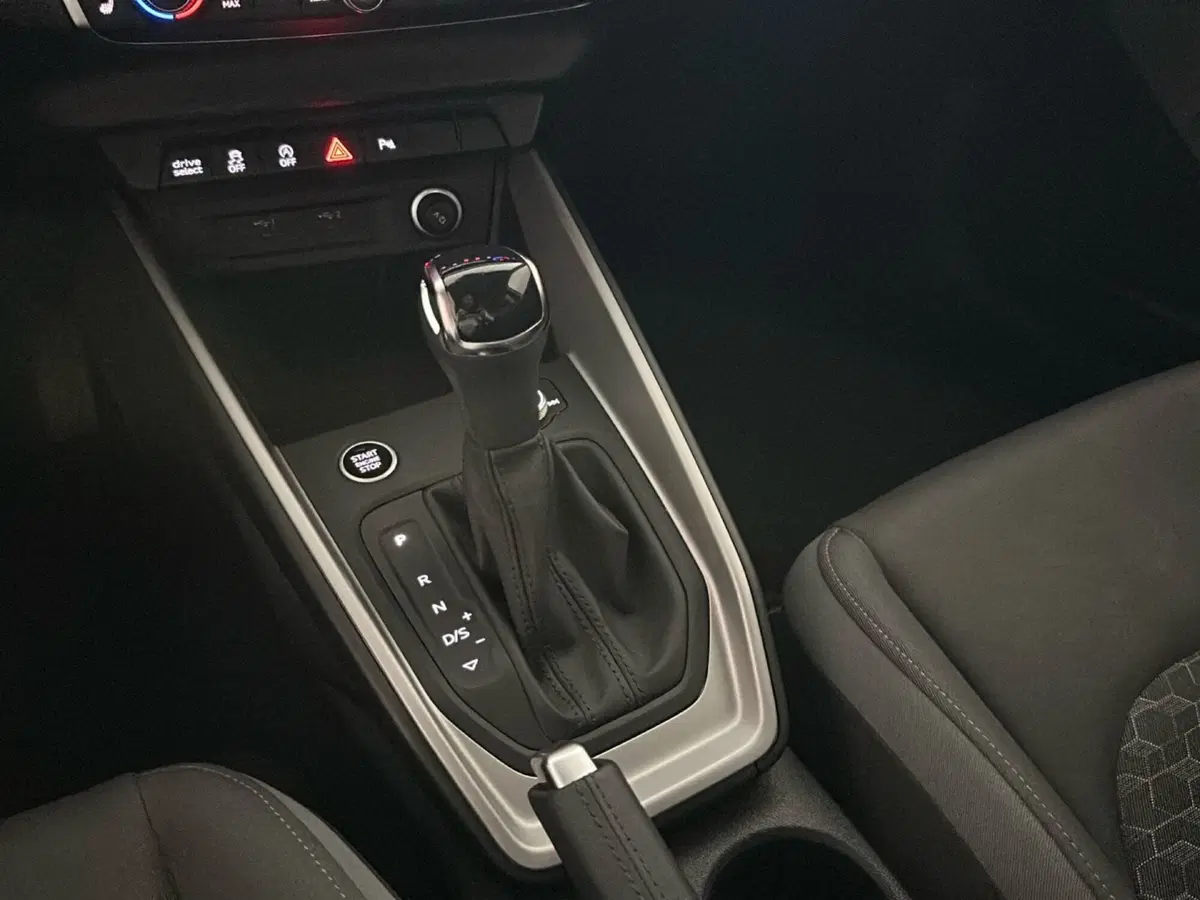 Audi A1 allstreet usata a Napoli (17)