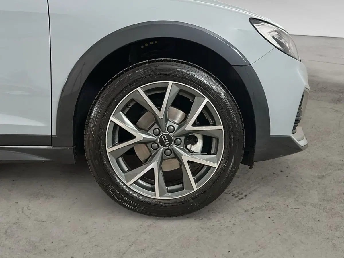 Audi A1 allstreet usata a Napoli (19)