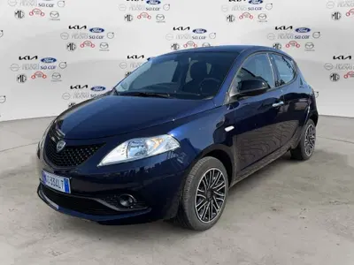 Lancia Ypsilon 1.0 FireFly 5 porte S&amp;S Hybrid Gold Plus del 2021 usata a Caresanablot