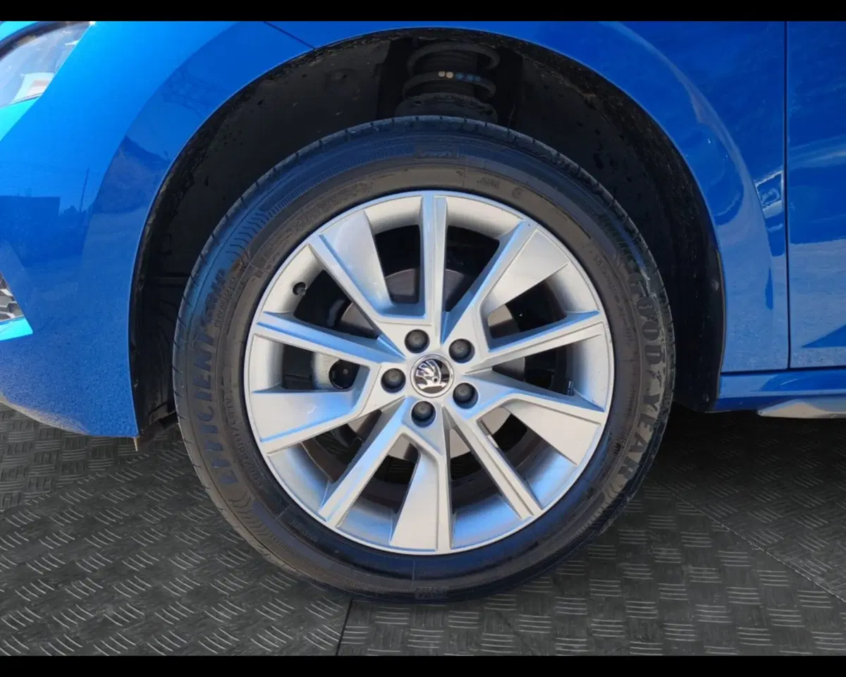 Skoda Kamiq usata a Ravenna (14)