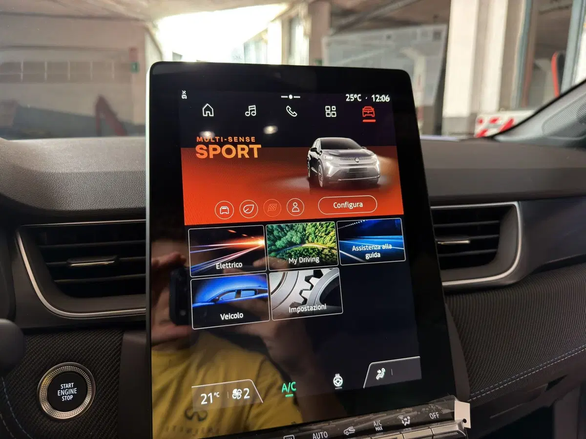 Renault Captur nuova a Milano (15)
