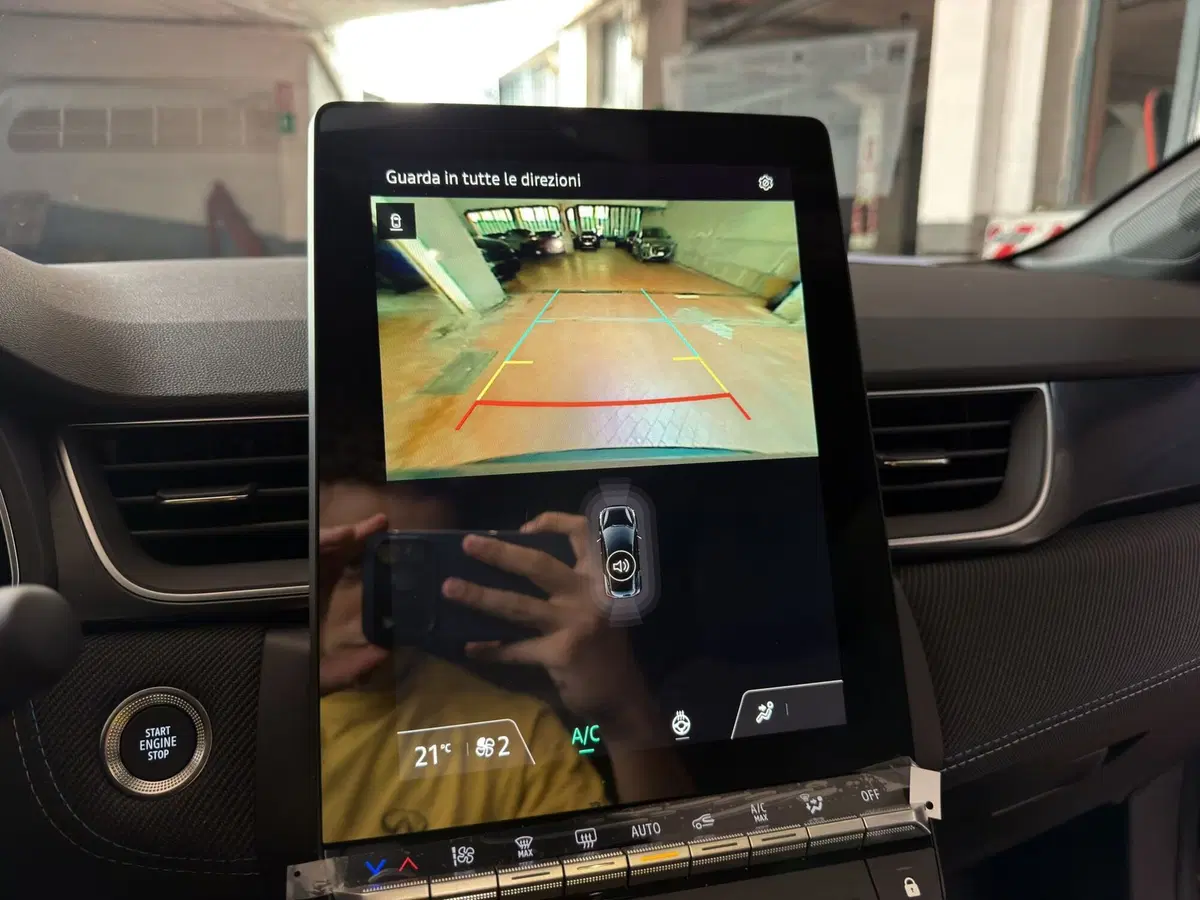 Renault Captur nuova a Milano (17)
