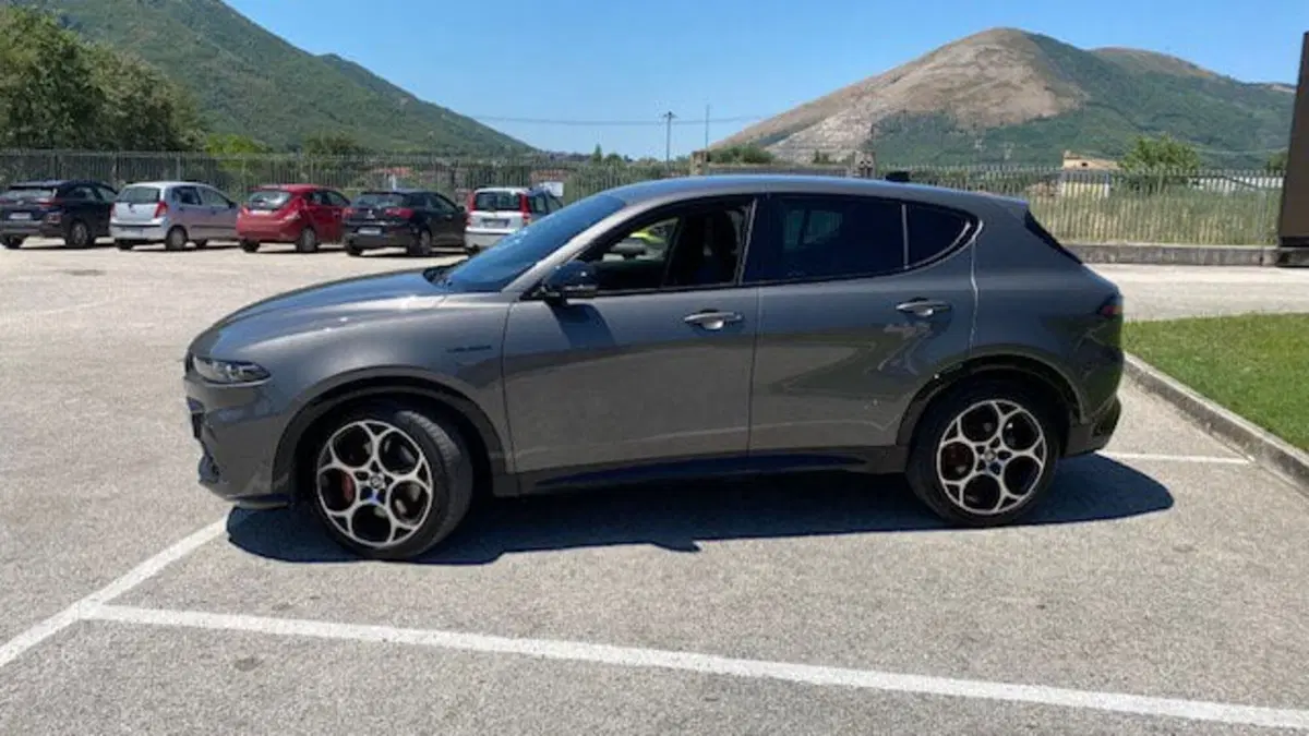 Alfa Romeo Tonale usata a Benevento (4)