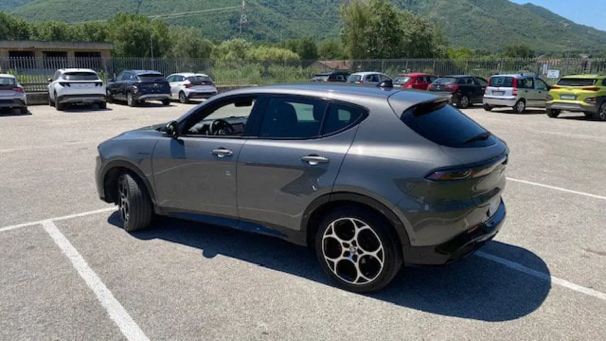 Alfa Romeo Tonale usata a Benevento (5)