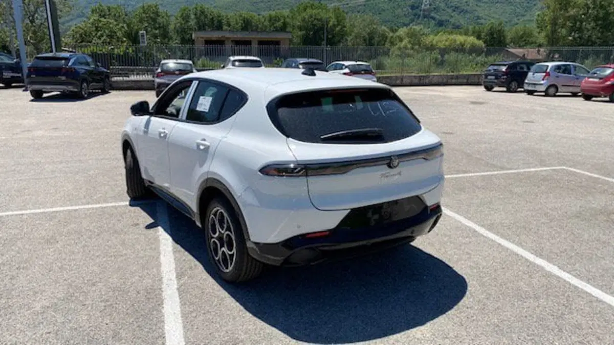 Alfa Romeo Tonale nuova a Benevento (7)