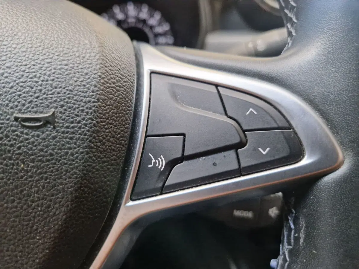 Dacia Duster usata a Varese (18)