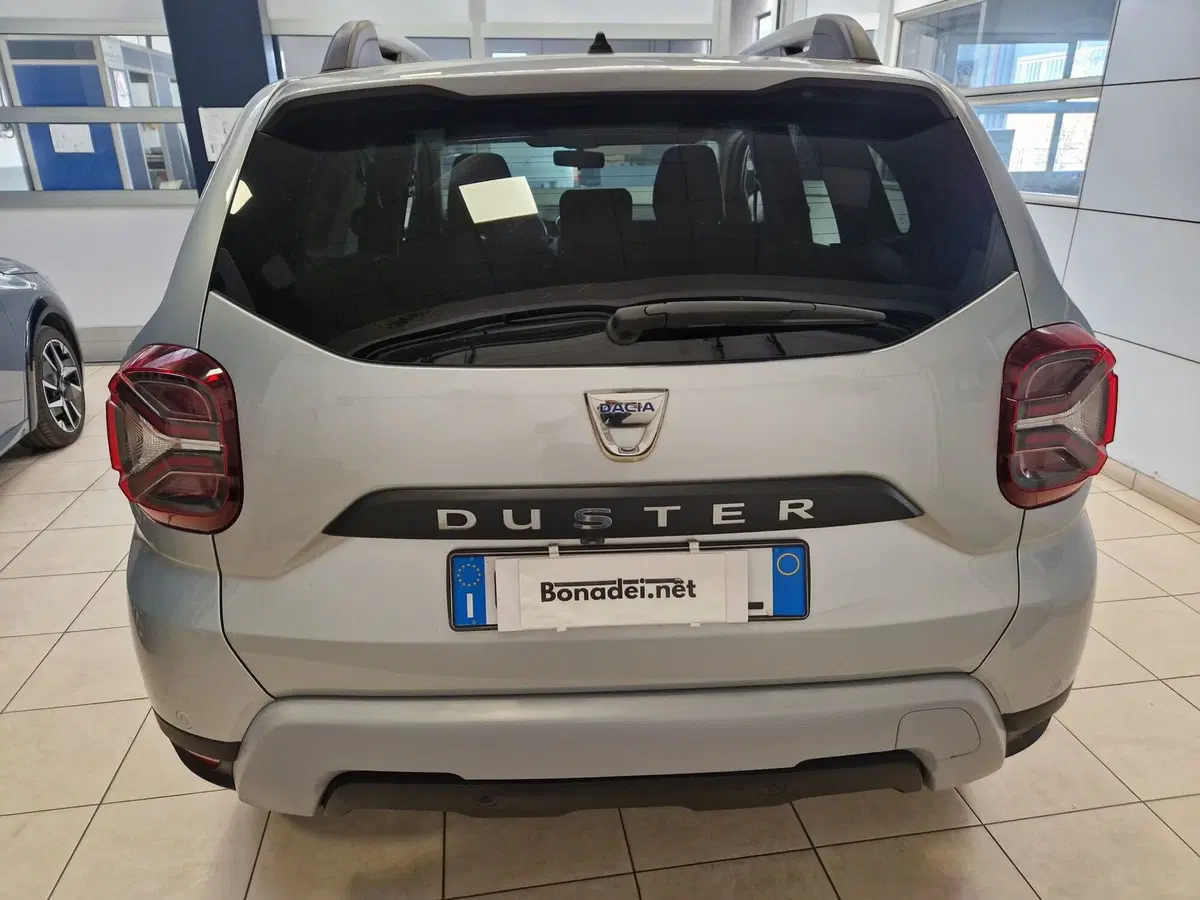 Dacia Duster usata a Varese (4)