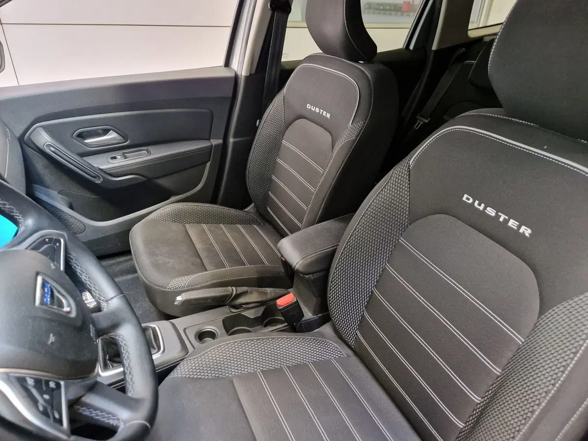 Dacia Duster usata a Varese (8)