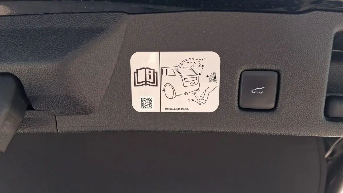 Ford Kuga usata a Monza e Brianza (14)