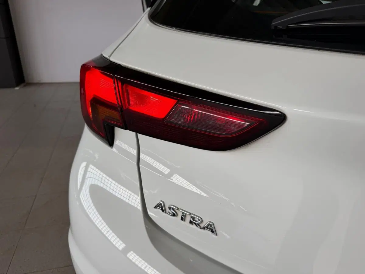 Opel Astra usata a Monza e Brianza (17)