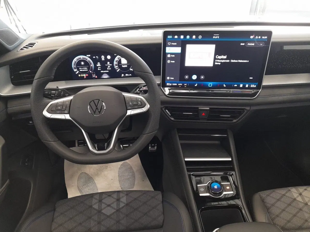 Volkswagen Tayron nuova a Bologna (17)