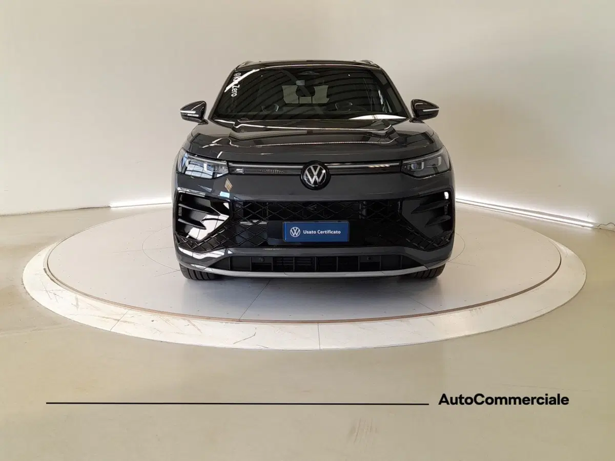 Volkswagen Tayron nuova a Bologna (2)