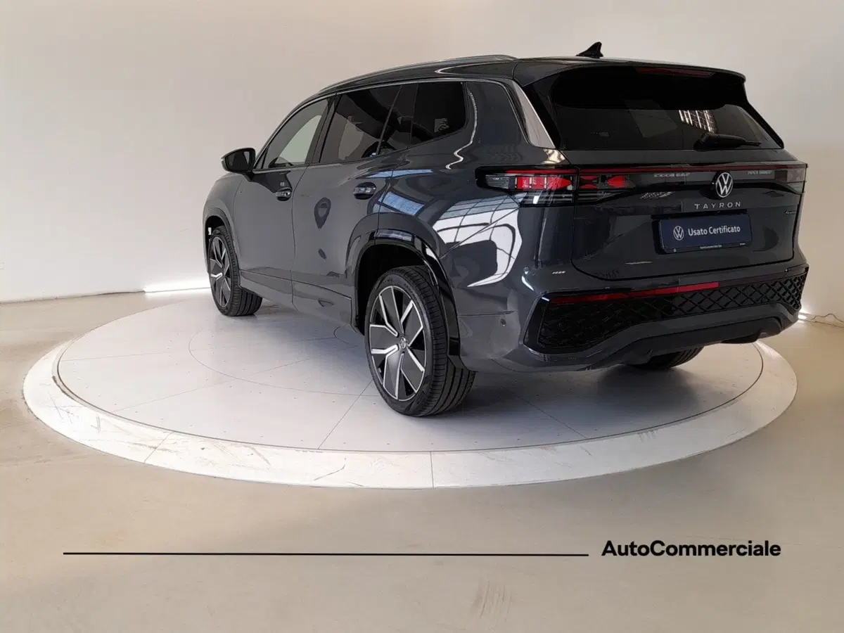 Volkswagen Tayron nuova a Bologna (4)