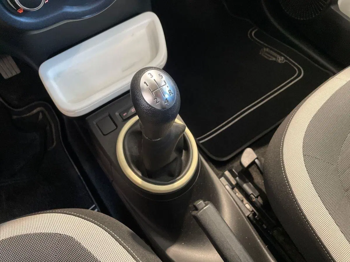 Renault Twingo usata a Prato (17)