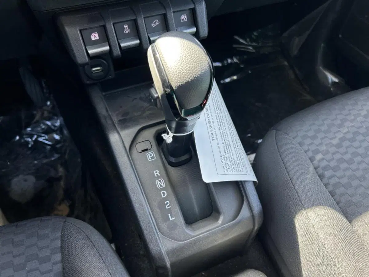 Suzuki Jimny nuova a Cuneo (16)