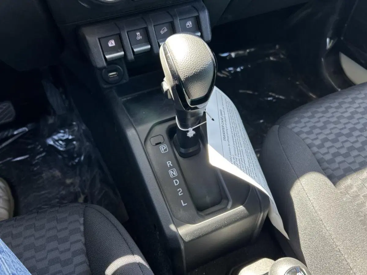 Suzuki Jimny nuova a Cuneo (19)