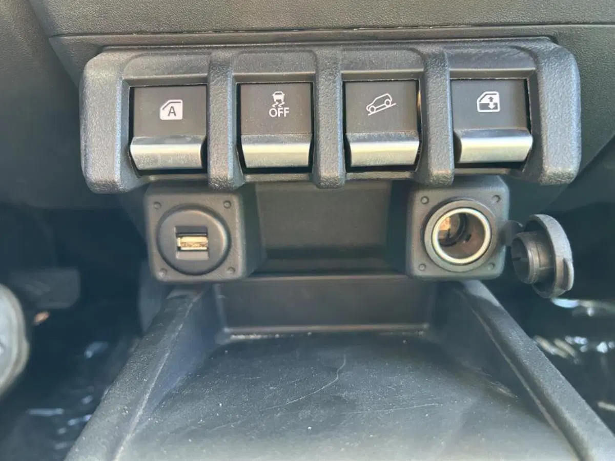 Suzuki Jimny nuova a Cuneo (20)
