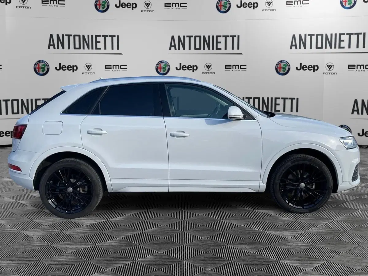 Audi Q3 Sportback usata a Ancona (4)