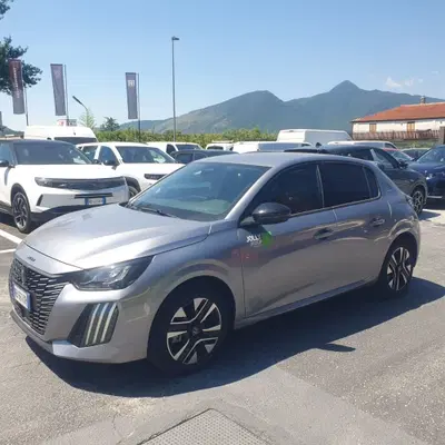 Peugeot 208 motore elettrico 136 CV 5 porte Allure Pack del 2025 usata a Ceccano