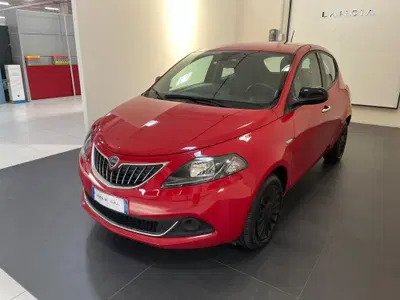 Lancia Ypsilon 1.0 FireFly 5 porte S&amp;S Hybrid Silver Plus del 2022 usata a Altopascio