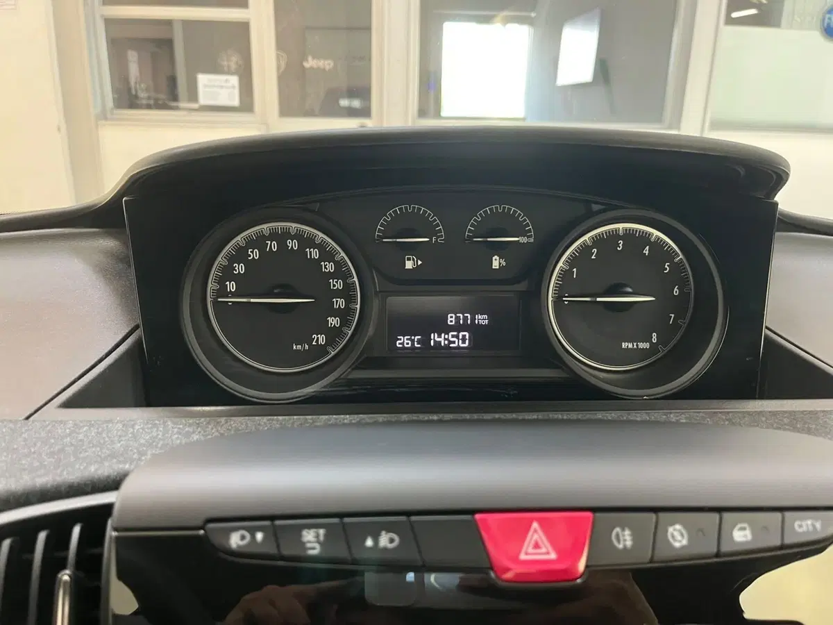 Lancia Ypsilon usata a Lucca (13)