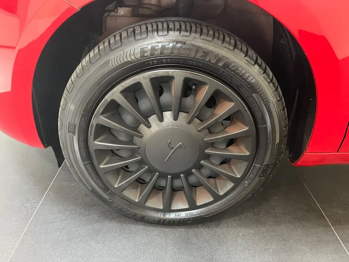 Lancia Ypsilon usata a Lucca (8)