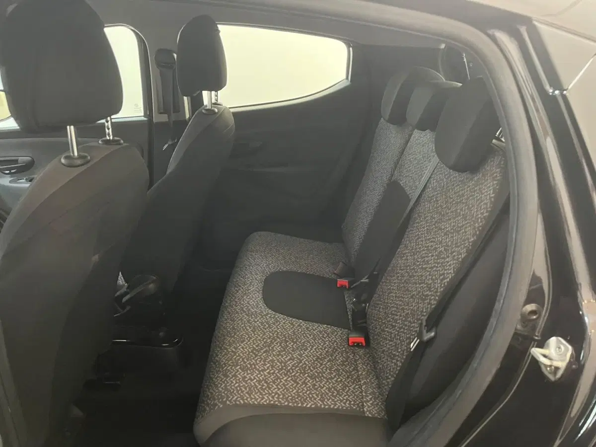 Lancia Ypsilon usata a Lucca (11)