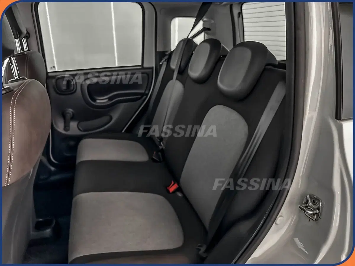 Fiat Panda Cross usata a Milano (10)