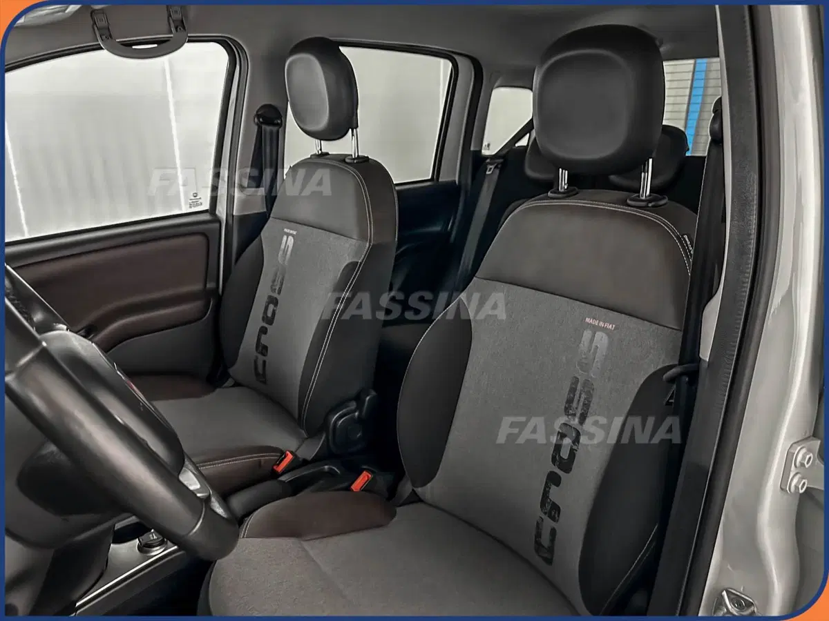 Fiat Panda Cross usata a Milano (8)
