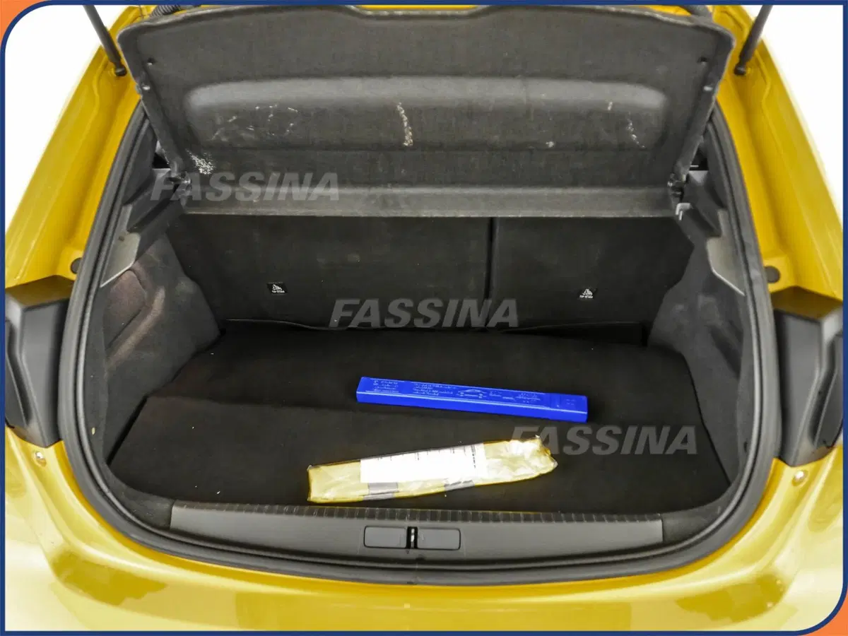 Peugeot 208 usata a Milano (11)
