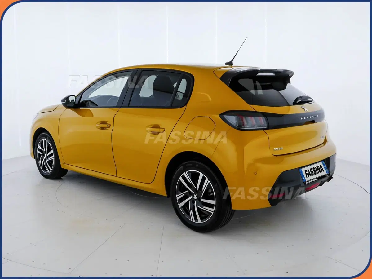 Peugeot 208 usata a Milano (4)