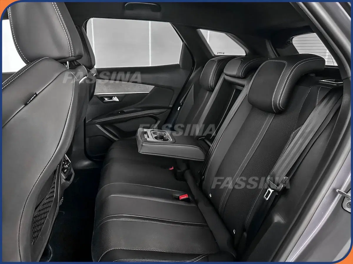 Peugeot 3008 usata a Milano (9)