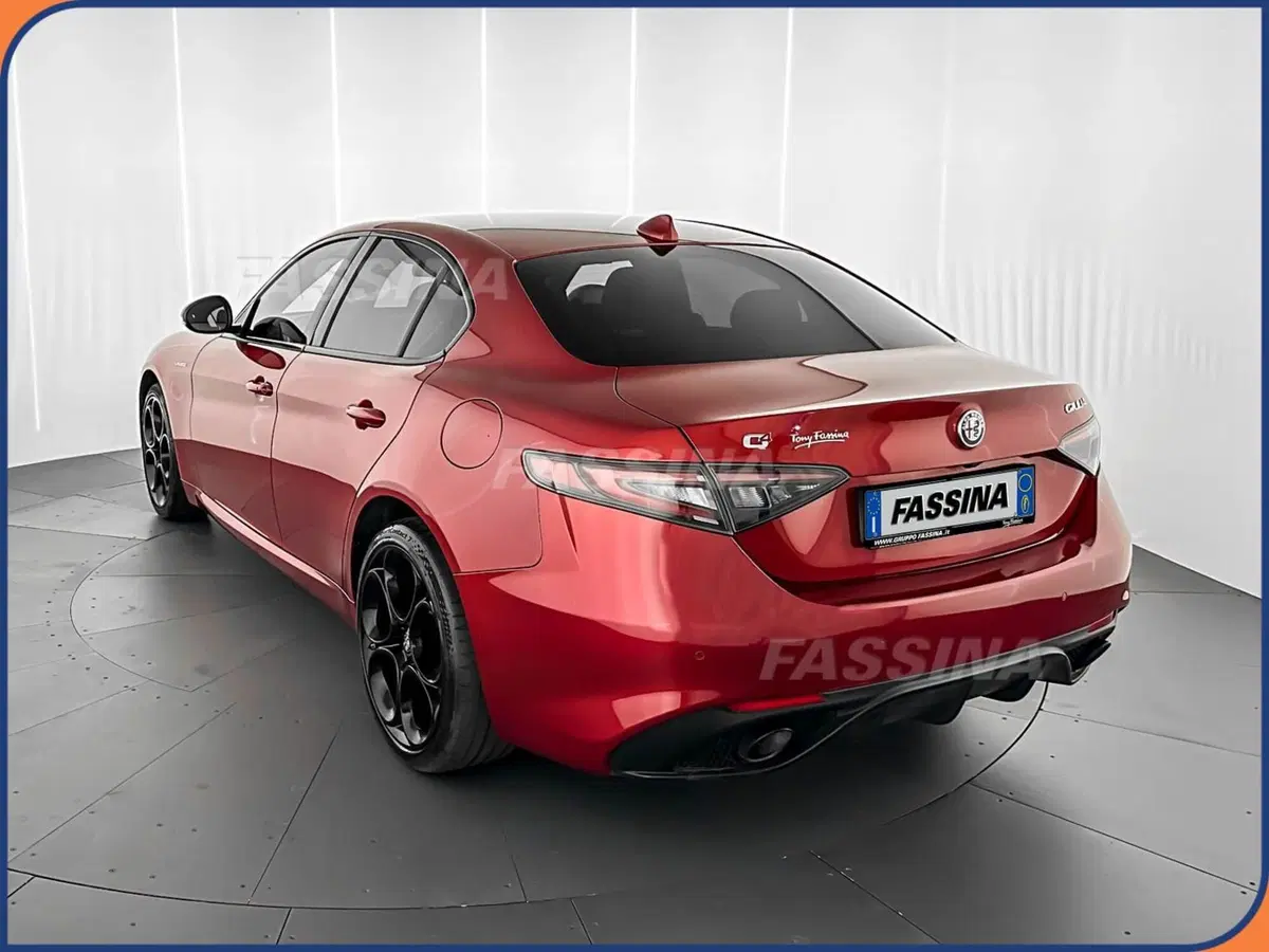 Alfa Romeo Giulia usata a Milano (4)